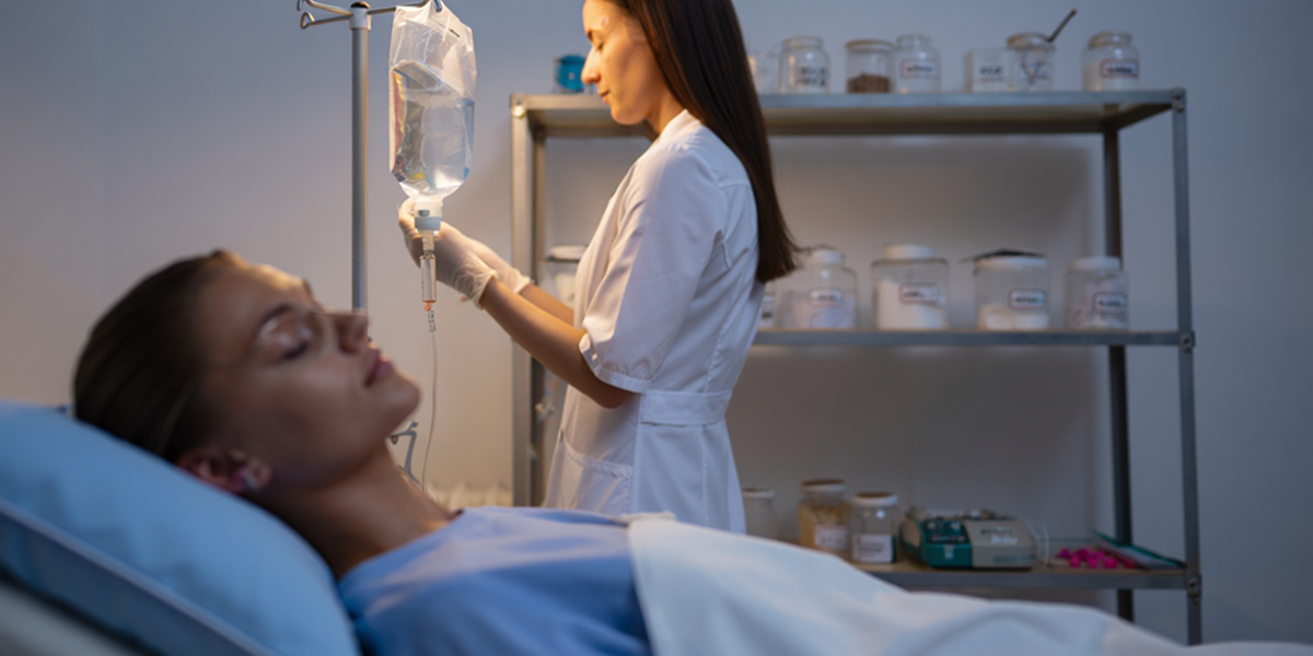 Доктор с пациентом